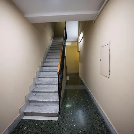 Stanza Doppia Con Cucina E Bagno In Comune *