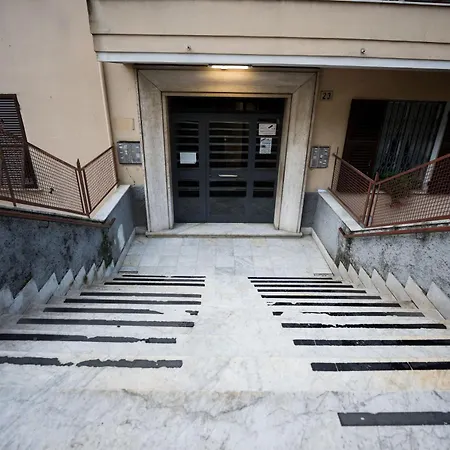 Hotel Stanza Doppia Con Cucina E Bagno In Comune Genua